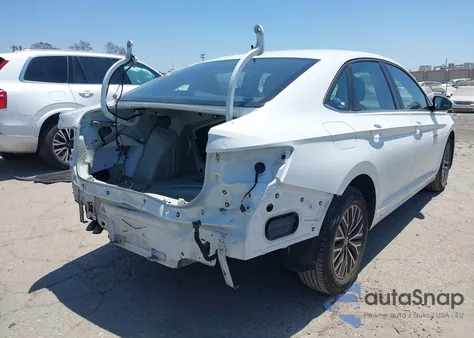 2021 Volkswagen Jetta 1.4T R-Line/1.4T S/1.4T Se z USA, uszkodzony, nr VIN 3VWC57BU0MM061811